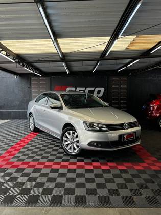 VOLKSWAGEN JETTA 2.0 TSI HIGHLINE 211CV GASOLINA 4P TIPTRONIC
